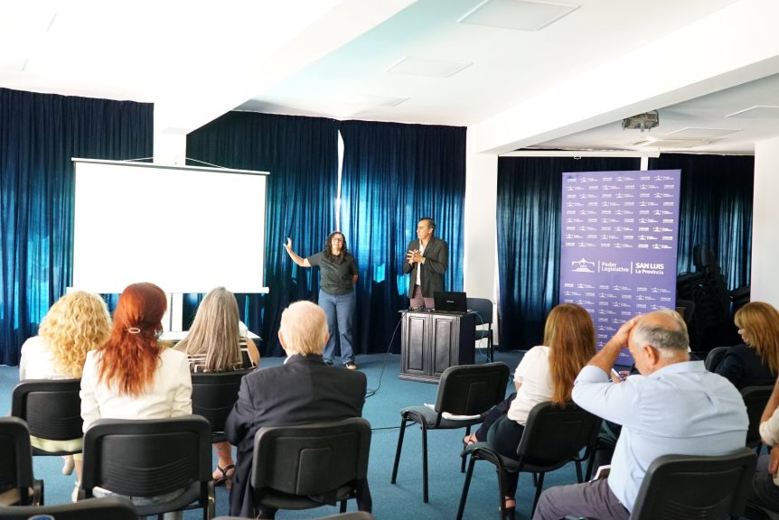 Capacitación sobre el buen uso de las herramientas del sitio web